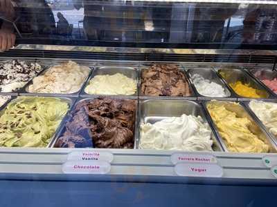 Gelandia Gelato & Caffe