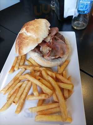 Cafeteria Hamburgueseria Garvi