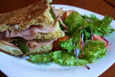 Antic Kitchen & Drink