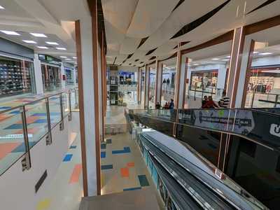 Macaroni Restaurant Y Pizzeria