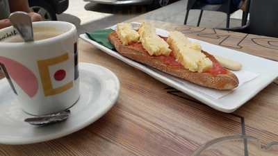 Cafetería Los Alpes