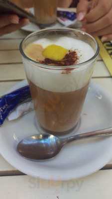 Zoe’s Coffee & Tea