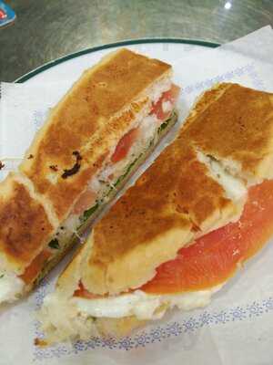 Cafetería Bar Aurora