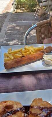 El Portón Café Y Copas