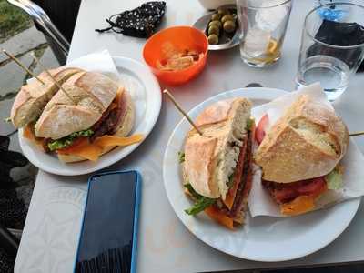 Cafe Bar Concerto A Pedra