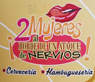 2 Mujeres Al Borde De Un Ataque De Nervios