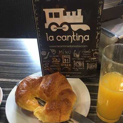 La Cantina - Photo 8