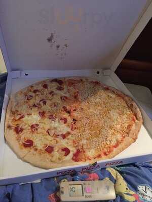 Pizzeria La Finissima Maxipizza