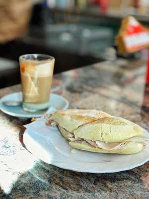 Cafetería La Capital