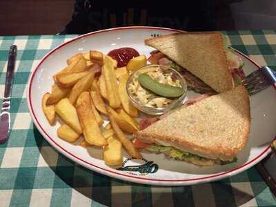 O'learys Bar And Restaurant