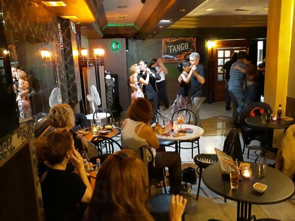 Tango Bar
