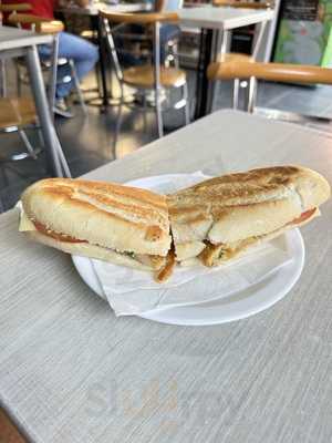 Cafetería Mucho Gusto