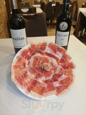 Casa El Pimpo 'taberna Restaurante'