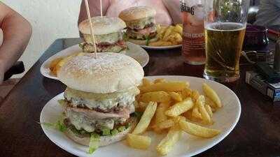 Molly's Irish Bistro & Pub