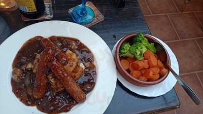 Molly's Irish Bistro & Pub