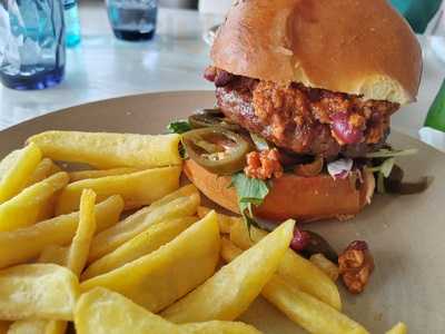 Si! Bar & Restaurant