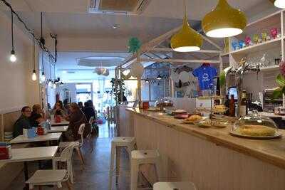 Potxolito Cibercafe-bar De Zumos Y Batidos/ninos