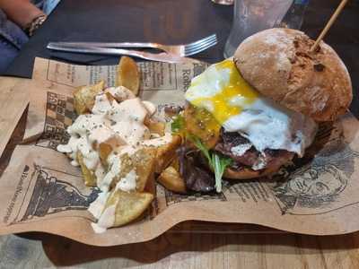 Hamburgueseria Black And White