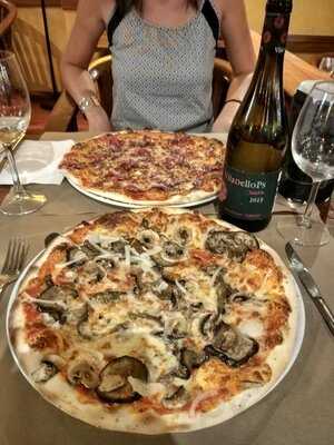 La Pèrgola Restaurant