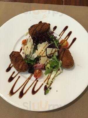 La Pèrgola Restaurant