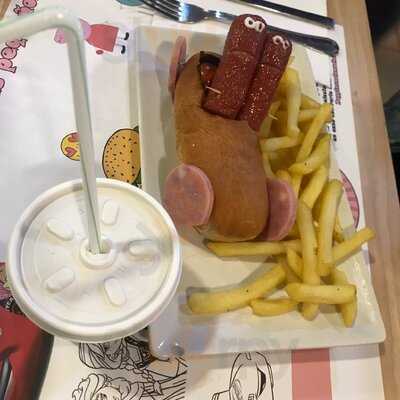 Poppins Coffee ¬ Restaurant