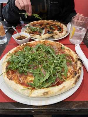 Pizzeria Trattoria Mamma Mia!