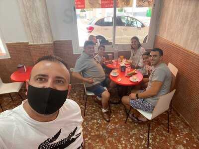 Cafetería & Churreria Mario