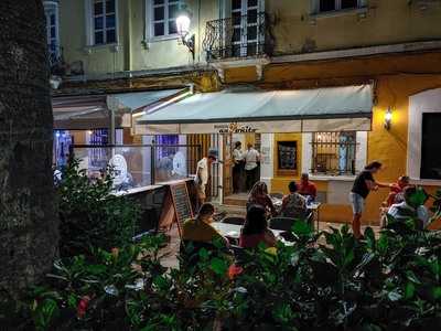 Bodegón Antoñito - Bar De Tapas Y Cañas En La Línea