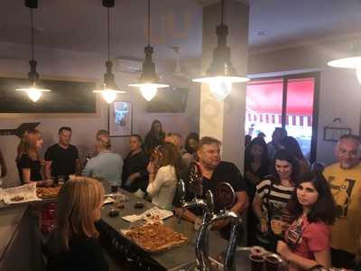 La Cantina Tapas Y Sushi