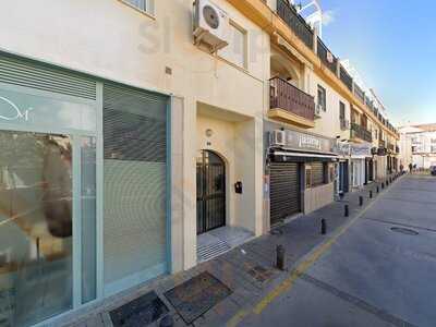 La Cantina Tapas Y Sushi