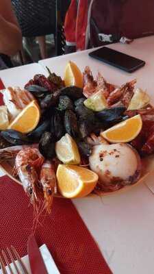 Restaurante New Port