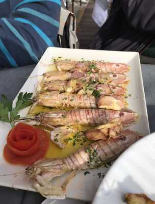 Restaurante New Port