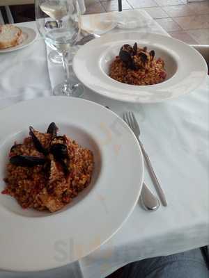 Restaurante New Port