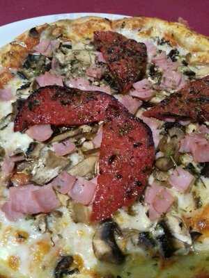 Pizzeria Cosa Nostra