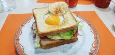 Class, Sandvitxeria Hamburgueseria Creperia