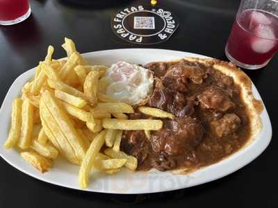 Papas Fritas & Huevos