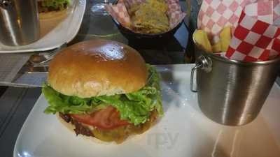 Speccial Food & Bakery