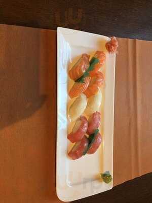 Rice And Fish Sushibar