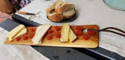 Mahasti Gastronomic Wine Bar