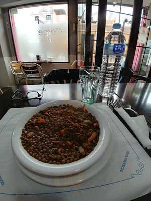 Carpe Diem Cafe & Bar