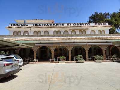 El Quinto Pino Hostal