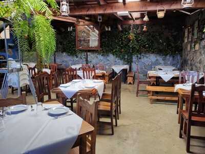 Bodegón Guachinche El Medianero