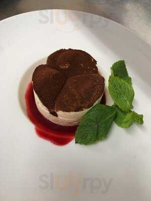 El Celler Del Museu - Masia Museu Serra