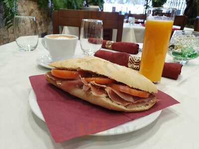 Amazonia Restaurant & Grill