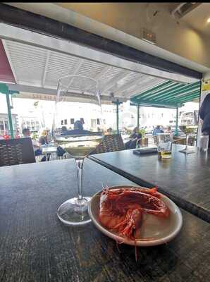 Los Claveles Pizzería-cafetería