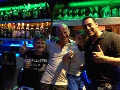 Heroes Sports Bar & Diner