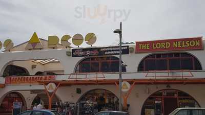 Heroes Sports Bar & Diner