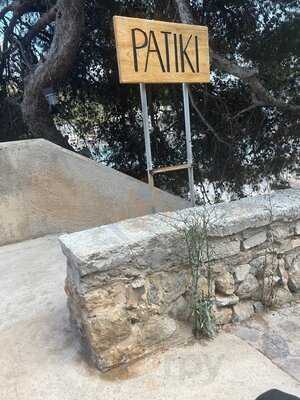 Patiki Beach Bar & Kitchen