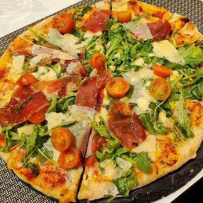 L'illa Cafè & Bistro