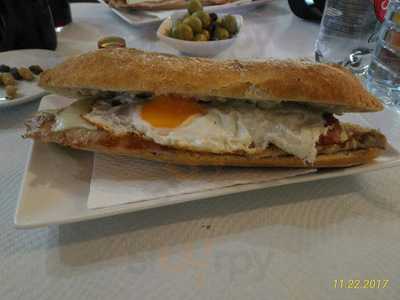 Bar Tu Casa - Photo 8